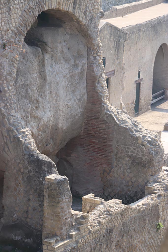 III.1/2/18/19, Herculaneum. October 2023.
Looking towards room on east side of lower floor. Photo courtesy of Klaus Heese.